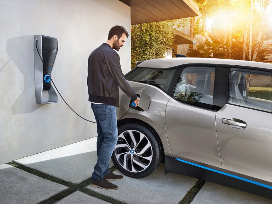 home-charging-stations-for-electric-vehicles-lind-electric